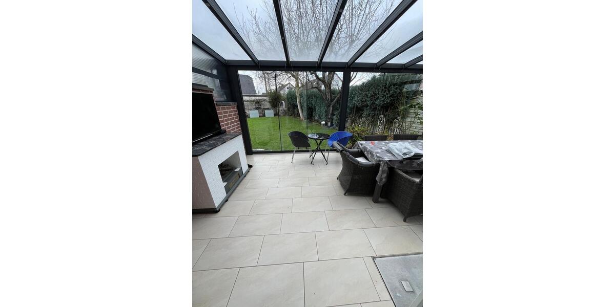 Reihenhaus Wesseling - 7 Zimmer, 230 m&sup2;, 2.200&euro; | Angebot:24802322