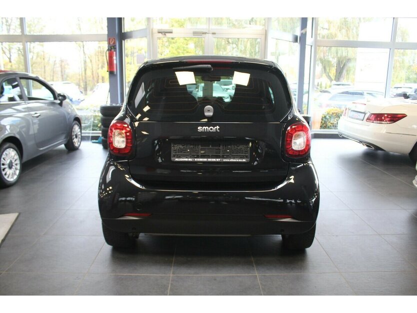 Smart ForTwo coupe passion 43.179 km 11.780 € Euskirchen 53881
