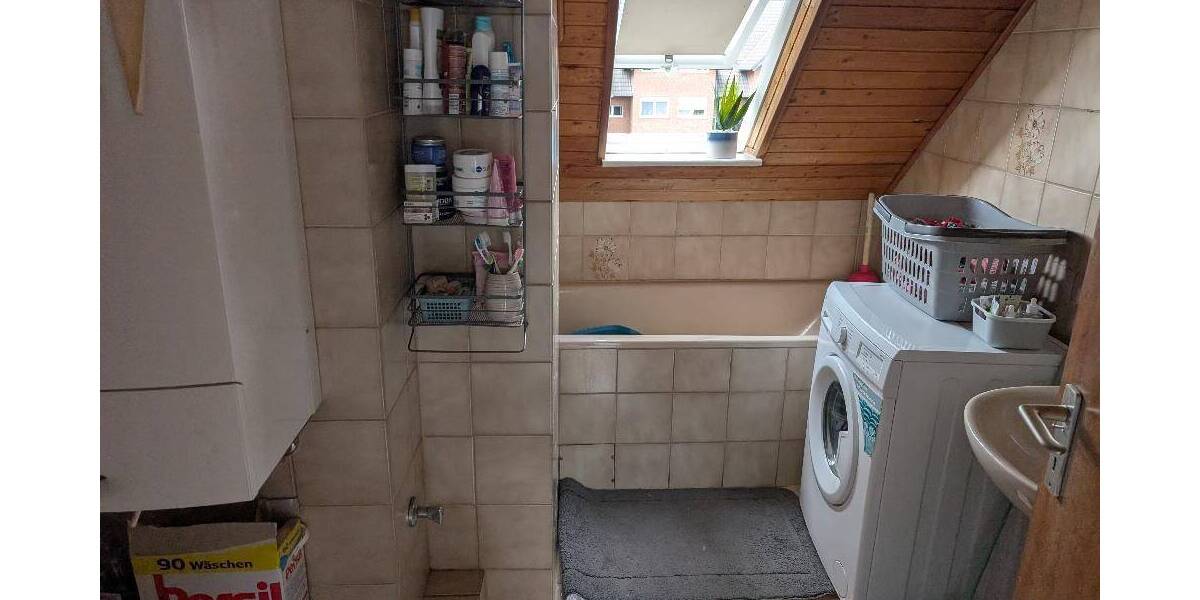 Etagenwohnung Niederkassel - 2 Zimmer, 53 m&sup2;, 500&euro; | Angebot:26910470