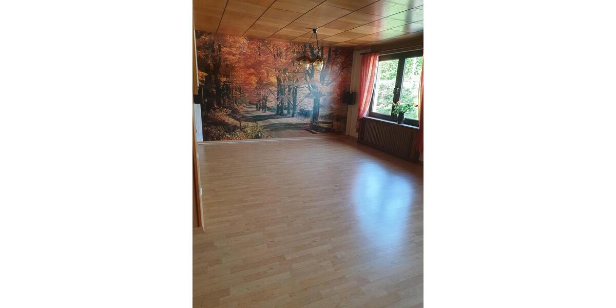 Reihenhaus Remagen - 6 Zimmer, 215 m&sup2;, 270.000&euro; | Angebot:27227804