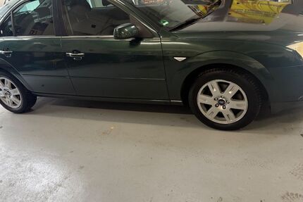 Ford Mondeo 140.000 km 1.000 &euro; Köln 50827