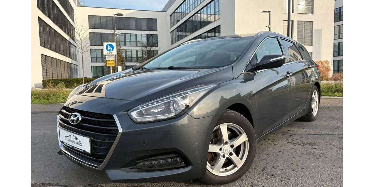 Hyundai i40 178.000 km 8.990 &euro; Köln 51107