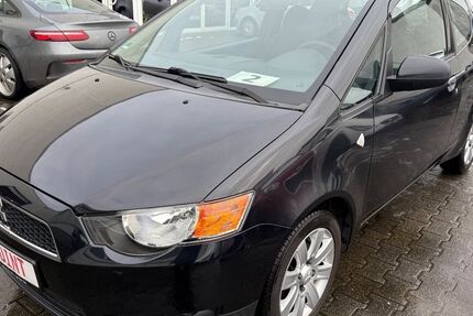 Mitsubishi Colt 64.000 km 4.350 &euro; Brühl 50321
