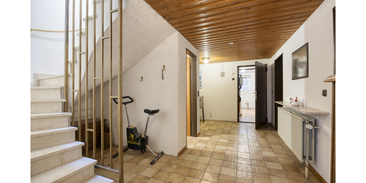 Top Lage in Flamersheim: Sehr gepflegtes EFH mit traumhaftem Sonnengarten auf großem Grundstück! - Einfamilienhaus Euskirchen / Flamersheim Flamersheim | Angebot:27009062
