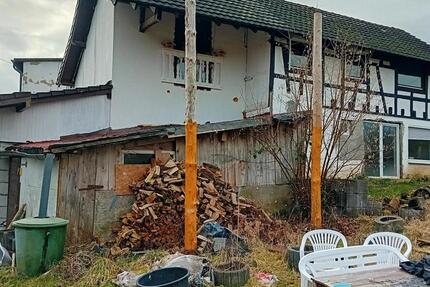 Haus Hennef (Sieg) - 7 Zimmer, 130 m&sup2;, 155.000&euro; | Angebot:24733420