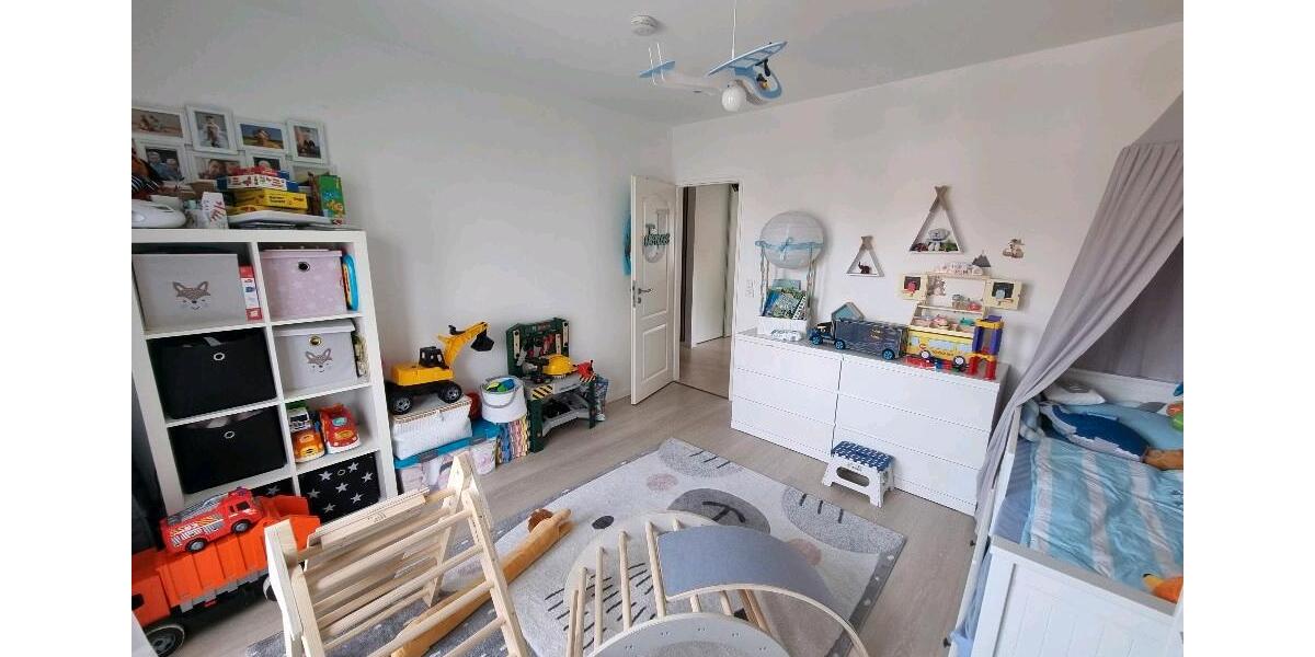 Etagenwohnung Wesseling - 3 Zimmer, 81 m&sup2;, 1.200&euro; | Angebot:25892881