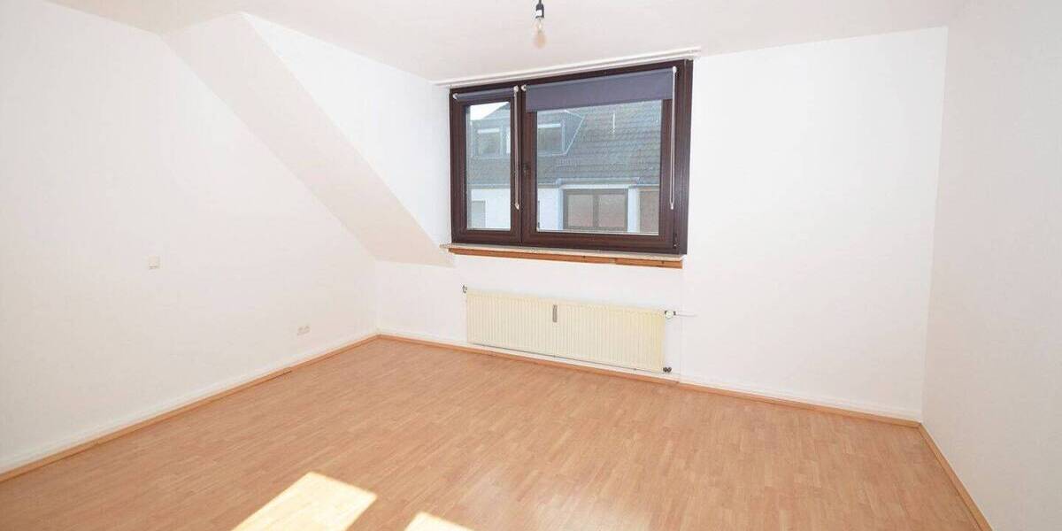 Etagenwohnung Brühl Vochem - 3 Zimmer, 71 m&sup2;, 850&euro; | Angebot:26853378