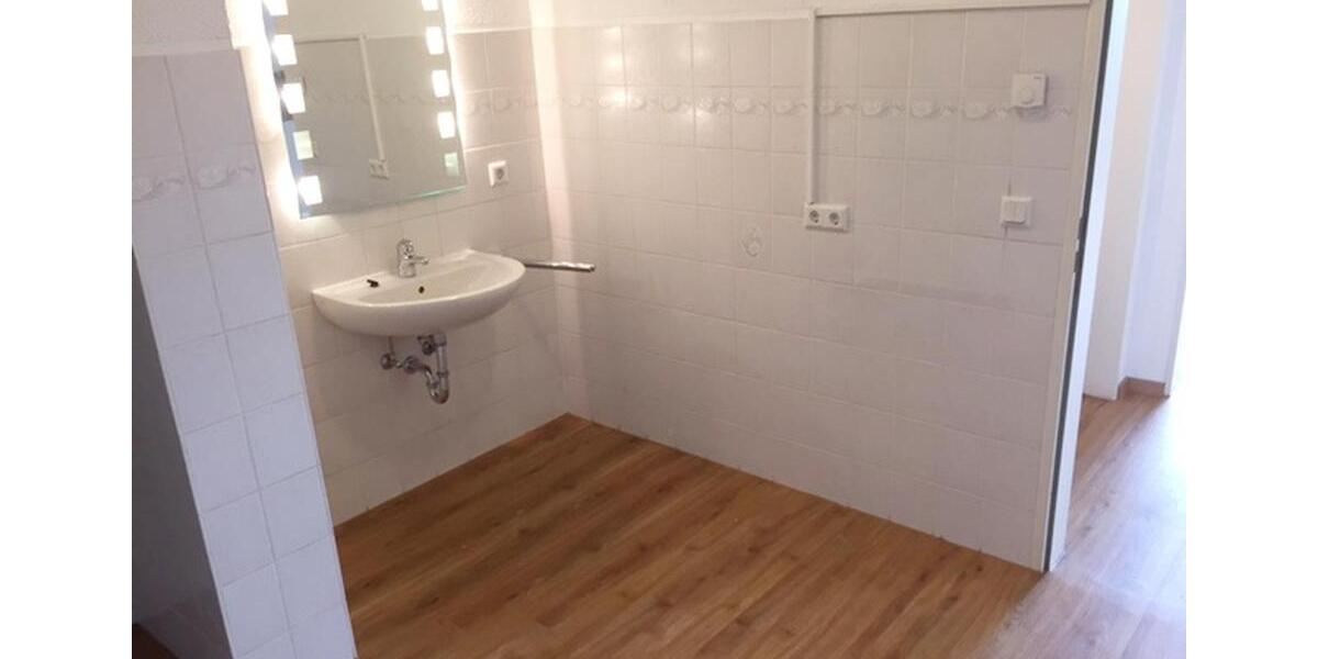 Etagenwohnung Siegburg - 3 Zimmer, 105 m&sup2;, 1.253&euro; | Angebot:26459014