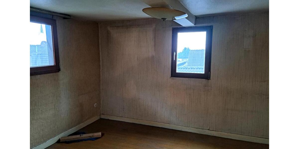 Bauernhaus, Landhaus Grafschaft - 5 Zimmer, 130 m&sup2;, 150.000&euro; | Angebot:24805179