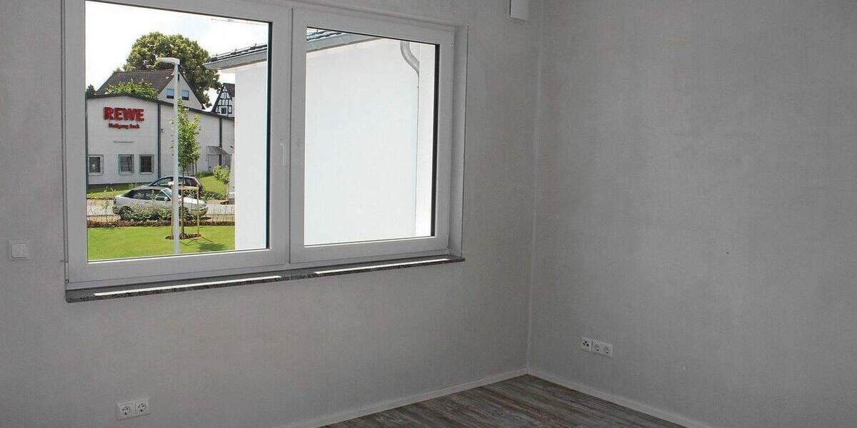 Etagenwohnung Königswinter Thomasberg - 3 Zimmer, 94 m&sup2;, 1.240&euro; | Angebot:24376522