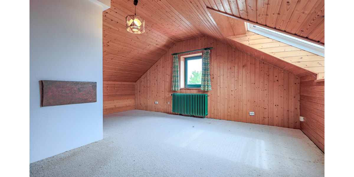 Einfamilienhaus mit Garten und angrenzendem Baugrundstück in Bonn-Niederholtorf - Einfamilienhaus Bonn / Niederholtorf Niederholtorf | Angebot:27119935