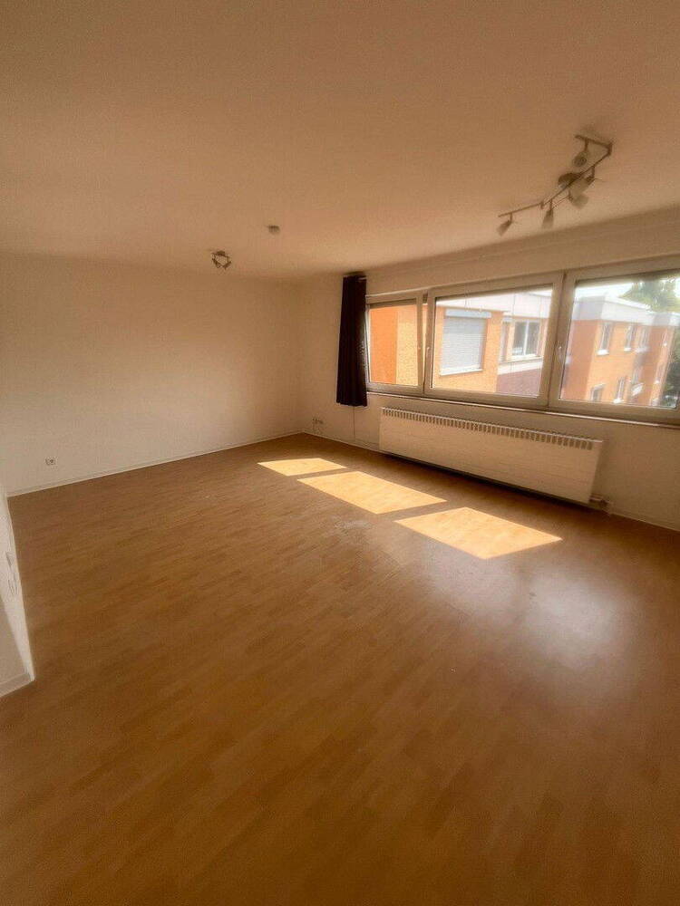 WG Zimmer in zentraler Lage von Buschdorf
