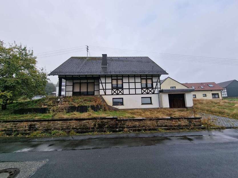 Haus zum Kaufen in Bad Münstereifel 239.000 € 190 m²
