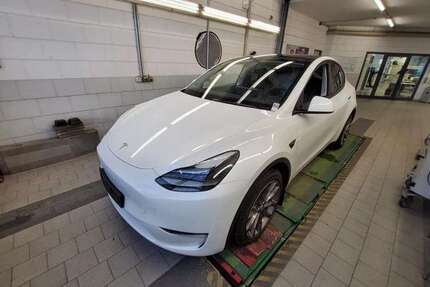 Tesla Model Y 26.829 km 36.500 &euro; Hennef 53773