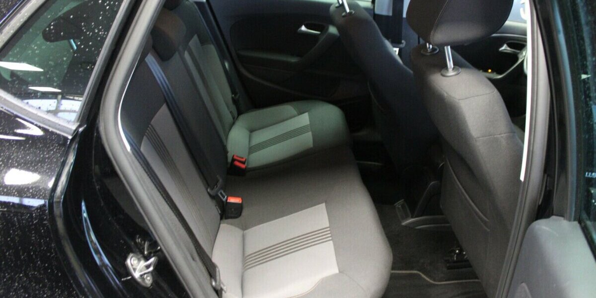 VW Polo 1.2 TSI Blue Motion Allstar 88.050 km 10.980 &euro; Euskirchen 53881