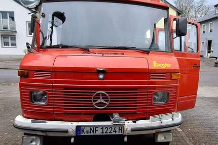 Mercedes T2
