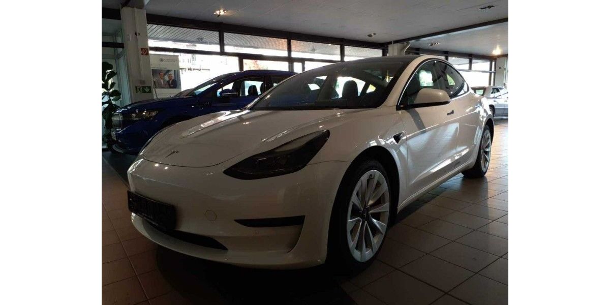 Tesla Model 3 52.188 km 25.800 &euro; Eitorf 53783