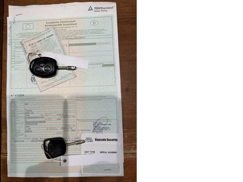 Fiesta Viva X Klima ZV el.FH 1.Hand 78.500 km !!