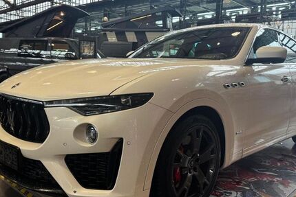 Maserati Levante 99.980 km 41.480 &euro; Köln 50829