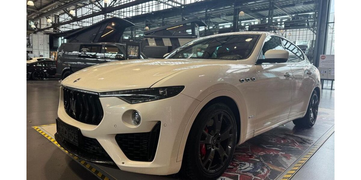 Maserati Levante 99.980 km 41.480 &euro; Köln 50829