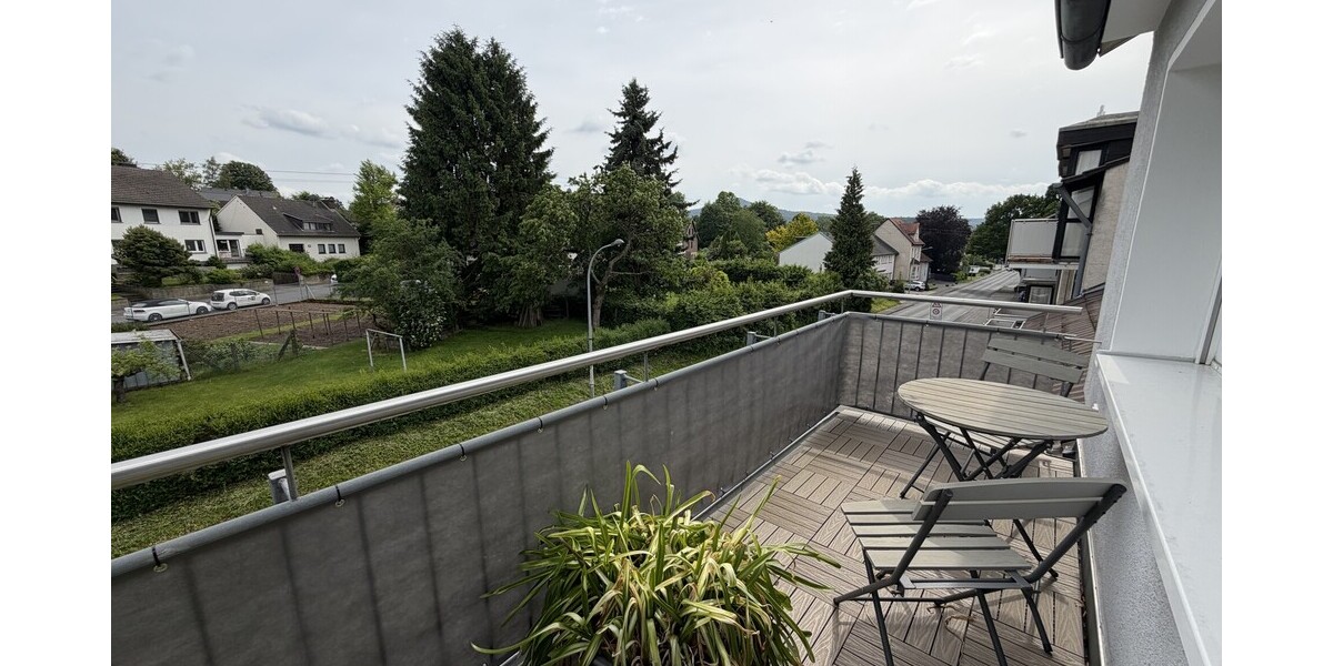Moderne 4-Zimmer-Dachgeschosswohnung mit 2 Balkonen - Dachgeschoßwohnung Königswinter | Angebot:26931493