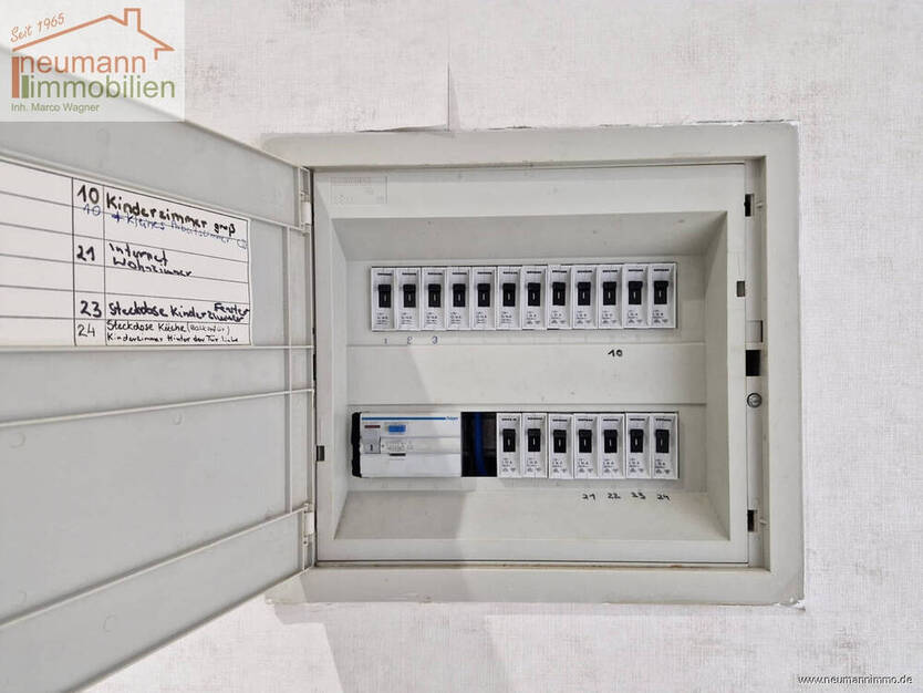 Großzügiges Haus mit Potenzial - teilmodernisiert, bis zu 3 Einheiten möglich