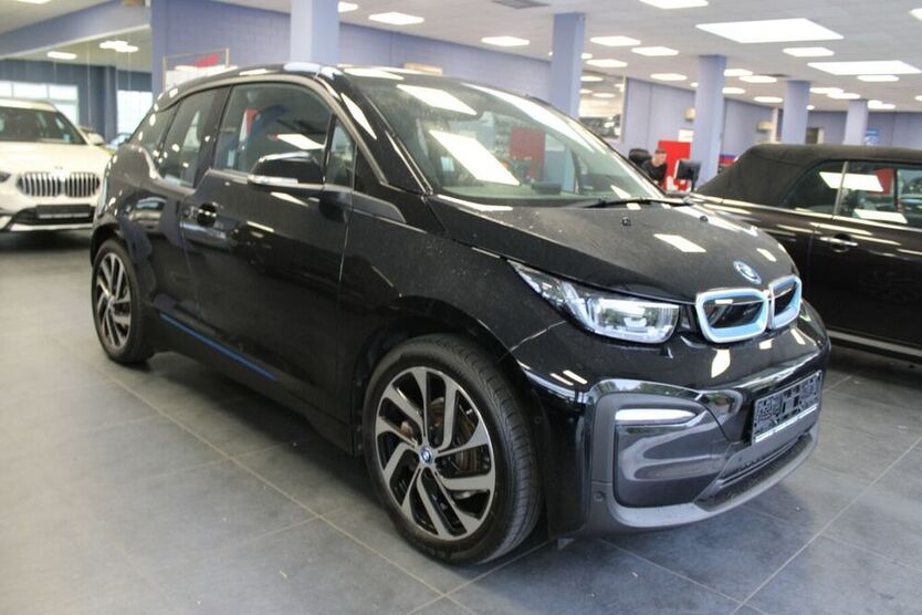 i3