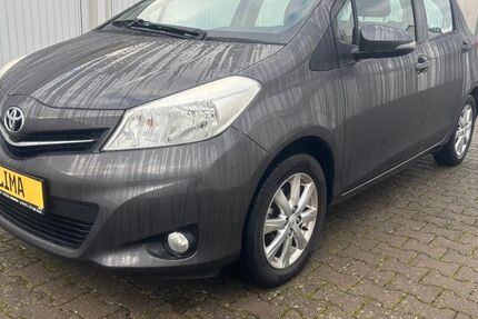 Toyota Yaris 164.300 km 5.500 &euro; Bornheim 53332