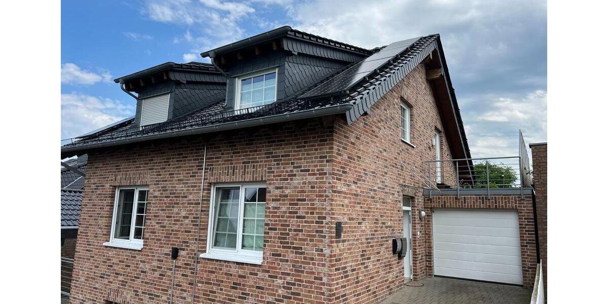 Dachgeschoßwohnung Overath - 2 Zimmer, 83 m&sup2;, 1.079&euro; | Angebot:24488192