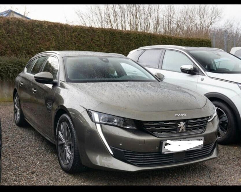 Peugeot 508 53.900 km 18.900 € Köln 50769