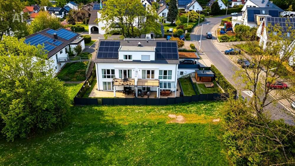 Einfamilienhaus Bonn Gielgen - 8 Zimmer, 252 m&sup2;, 1.100.000&euro; | Angebot:27222156
