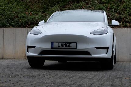 Tesla Model Y 35.039 km 33.480 &euro; Köln 50996
