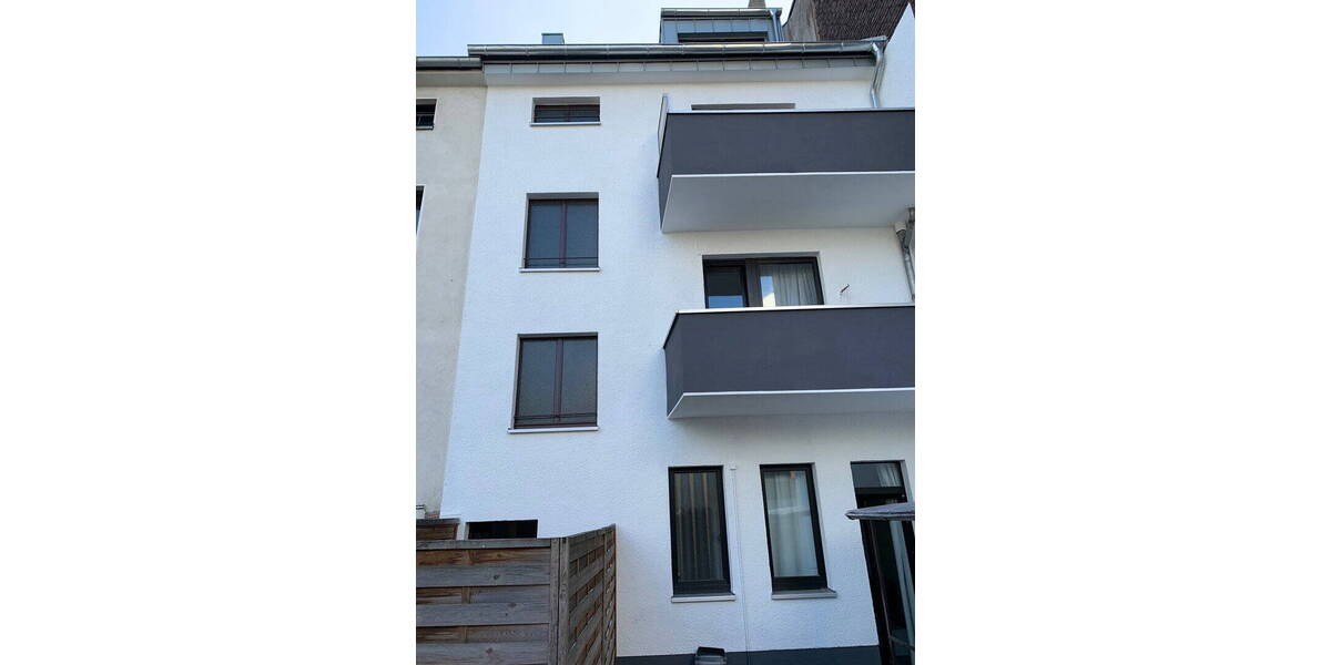 Mehrfamilienhaus, Wohnhaus Köln Mülheim - 8 Zimmer, 206 m&sup2;, 749.000&euro; | Angebot:26555264