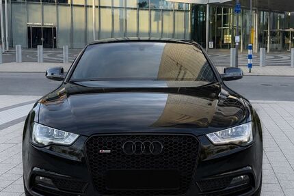 Audi A5 178.300 km 12.490 &euro; Bonn 53113