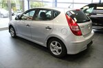 Hyundai i30 1.4 - WENIG KILOMETER - Klima - SHZ - 44.976 km 7.980 € Euskirchen 53881