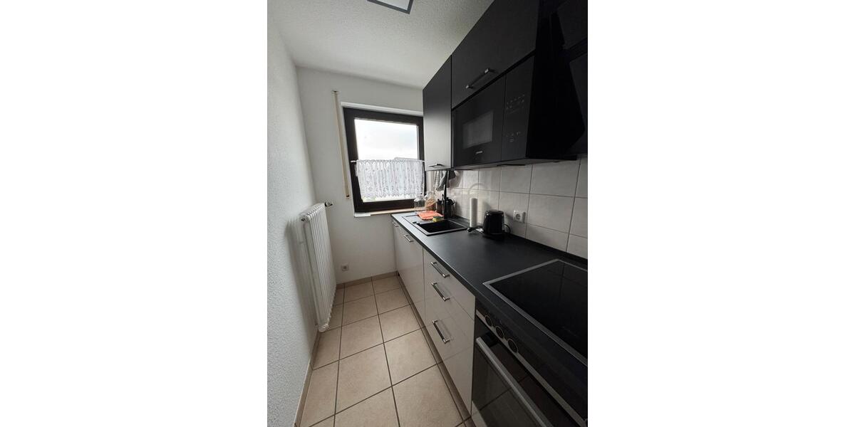 2 Zimmer Dachgeschosswohnung in Ahrweiler, Dusche, Bad,Küche,Raum 2 zimmer