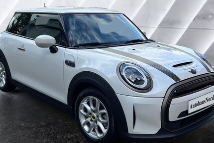 Mini Cooper SE 6.115 km 19.900 € Köln-Riehl 50735