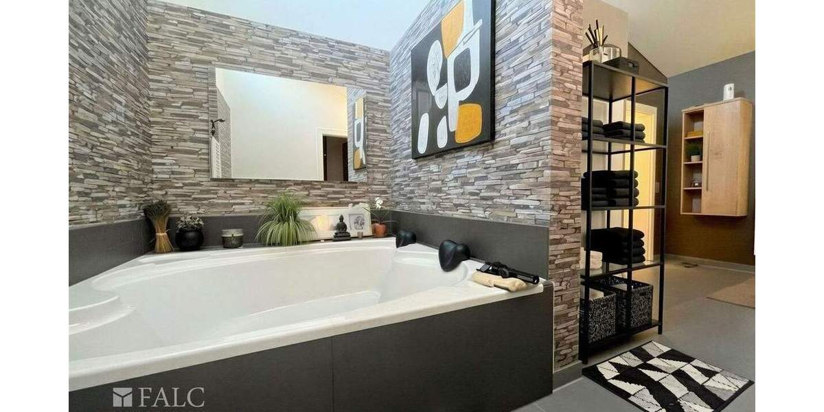 Einfamilienhaus Lohmar - 4 Zimmer, 185 m&sup2;, 649.000&euro; | Angebot:25739496