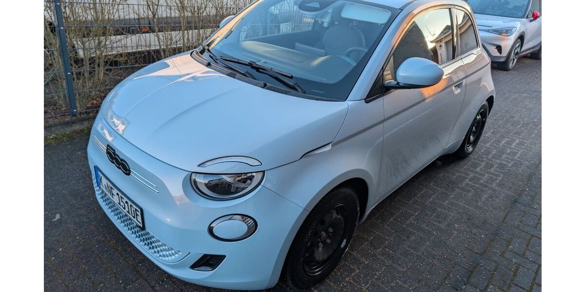 Fiat 500e 14.998 km 19.000 &euro; Rösrath 51503