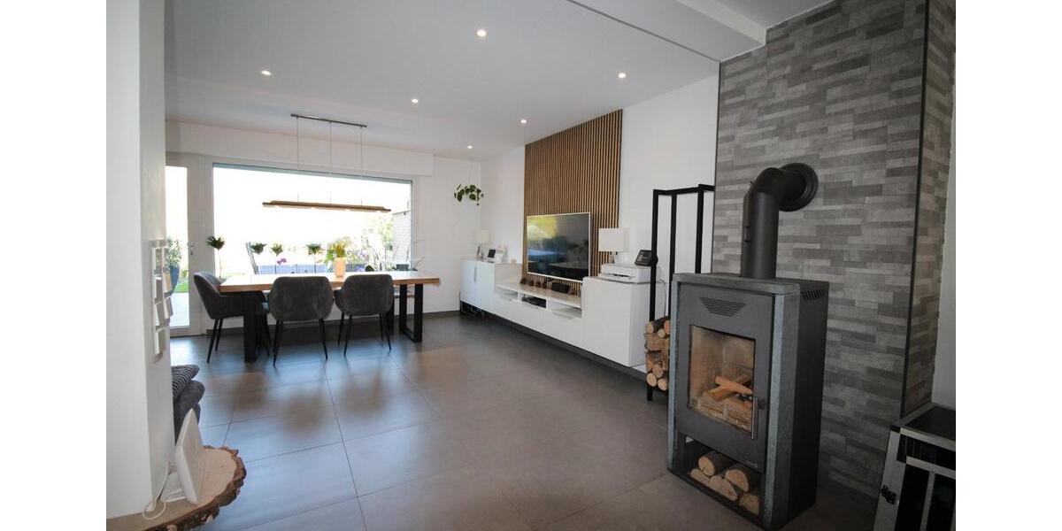 Reihenhaus Hennef (Sieg) - 5.5 Zimmer, 130 m&sup2;, 489.000&euro; | Angebot:26764638