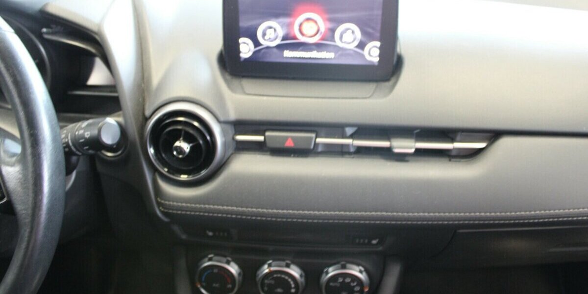 Mazda CX-3 SKYACTIV-G 120 FWD Exclusive-Line 59.589 km 16.480 &euro; Euskirchen 53881