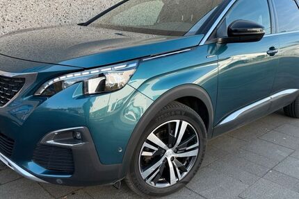 Peugeot 5008 141.000 km 13.999 &euro; Köln 50739
