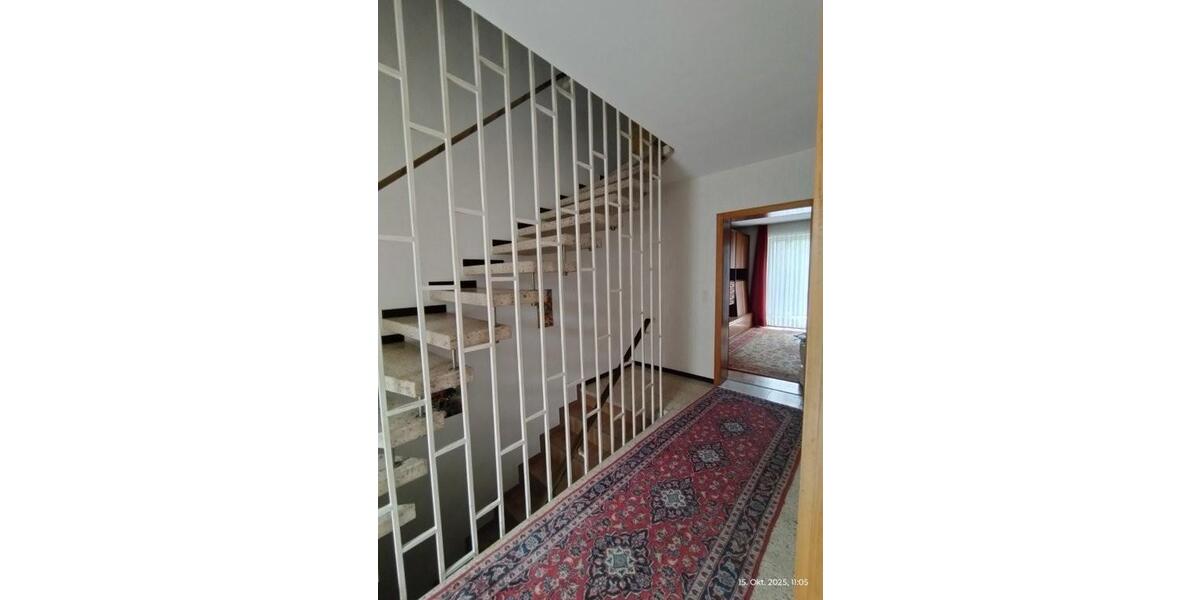 Gute Gelegneheit Großzügig geschnittenes Reihenendhaus mit Balkon, schönem Garten und Garage - Reihenendhaus Köln Godorf | Angebot:23168372