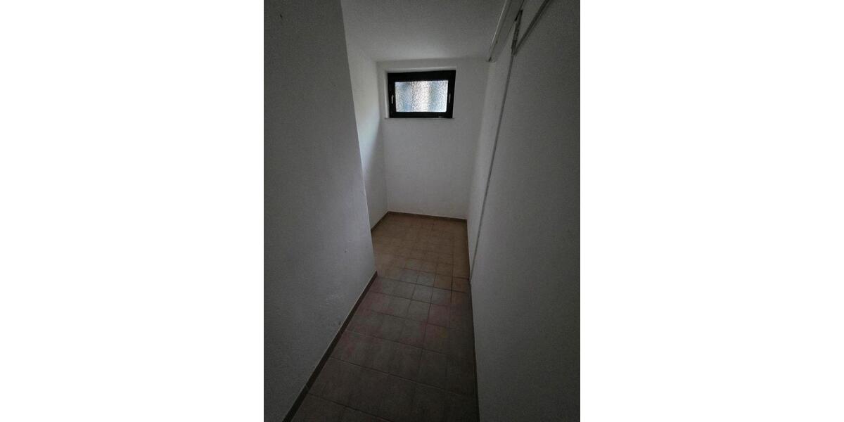 Erdgeschoßwohnung Königswinter - 3 Zimmer, 96 m&sup2;, 830&euro; | Angebot:24662299