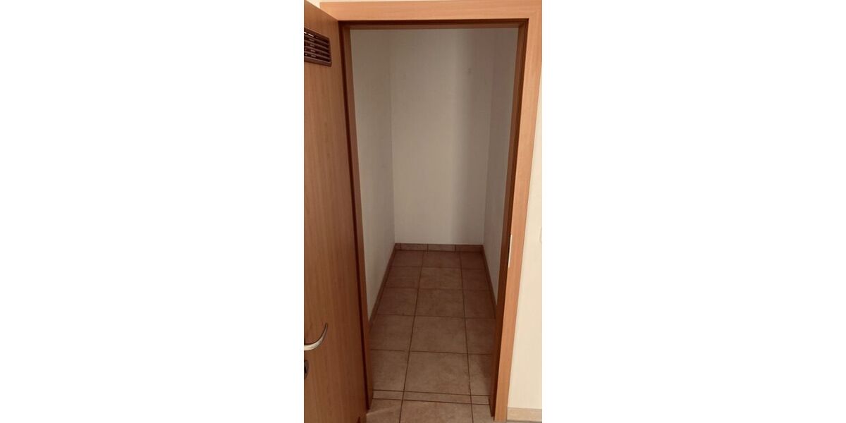 Schöne 3-Zimmer-Wohnung mit Balkon in Erftstadt 1.OG Links - Etagenwohnung Erftstadt | Angebot:27251018