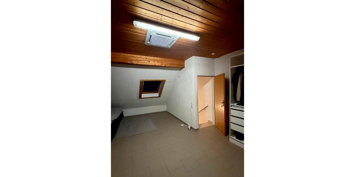Etagenwohnung Euskirchen Dom-Esch - 2 Zimmer, 92 m&sup2;, 860&euro; | Angebot:26680687