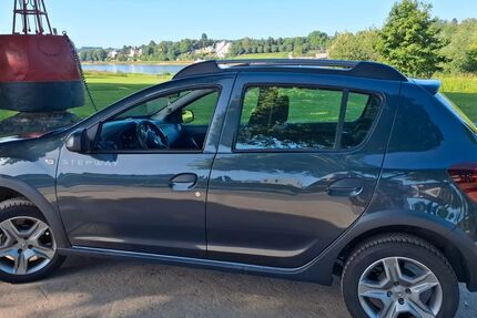 Dacia Sandero 69.138 km 9.999 &euro; Königswinter 53639