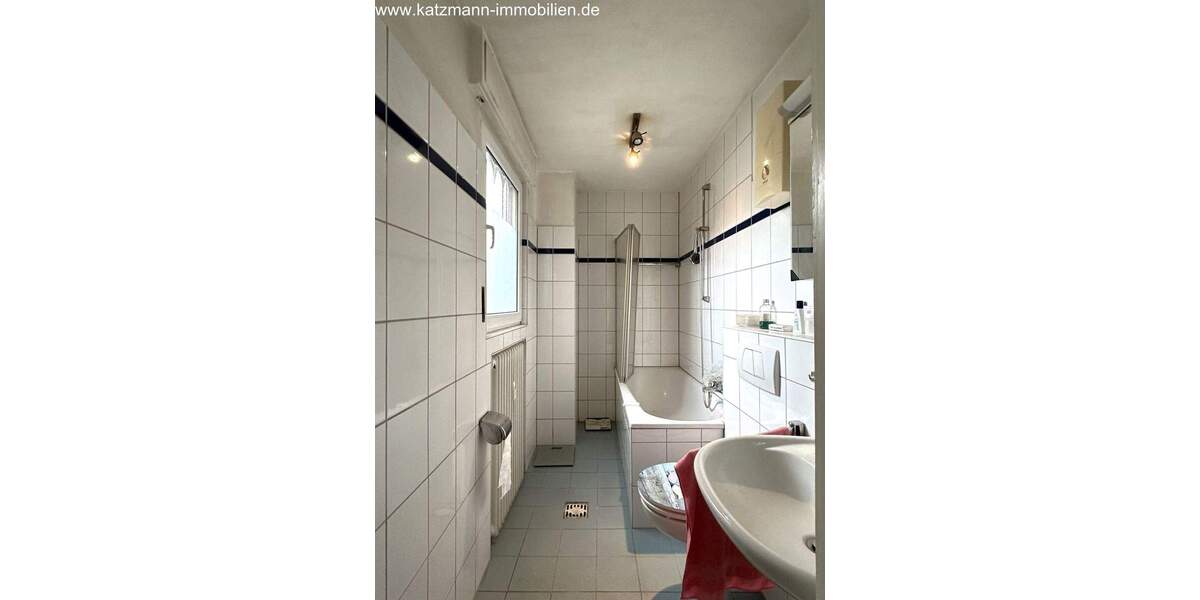 Mehrfamilienhaus, Wohnhaus Hürth Gleuel - 9 Zimmer, 218 m&sup2;, 550.000&euro; | Angebot:25802258