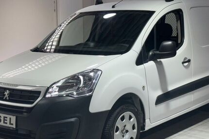 Peugeot Partner 85.610 km 7.270 € Köln 50739