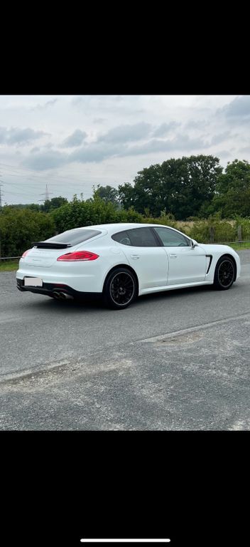 Porsche Panamera 116.500 km 37.000 € Köln 51109